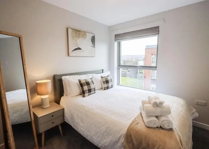 City Retreat By The Castle Free Designated Parking