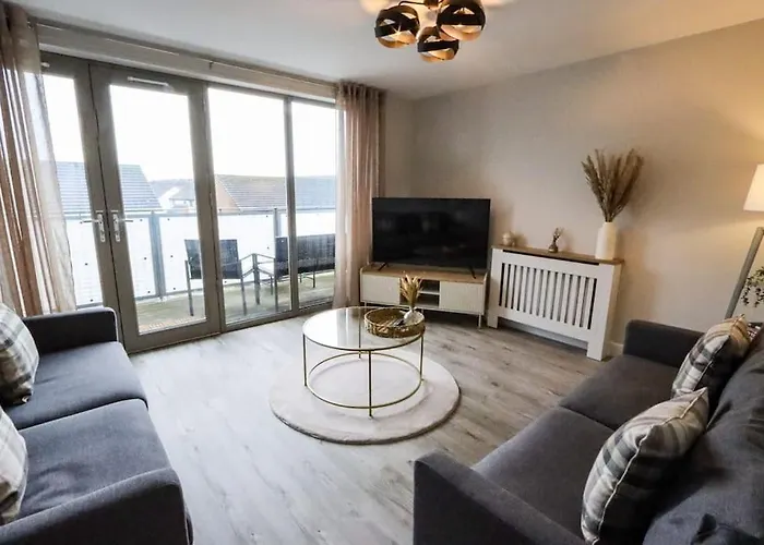City Retreat By The Castle Free Designated Parking